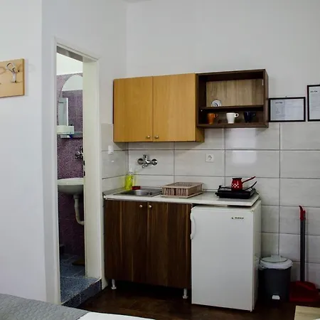 Ozren Apartment *